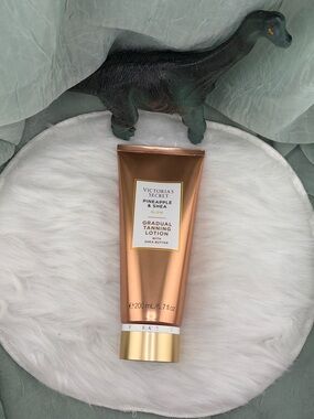 Victoria's Secret Glow Gradual Tanning Lotion | NWT SEALED | 6.7 fl oz